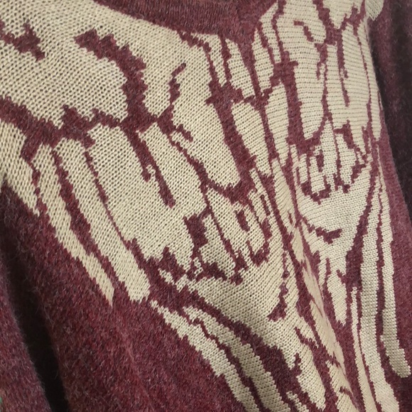 Poncho - Picture 2 of 3